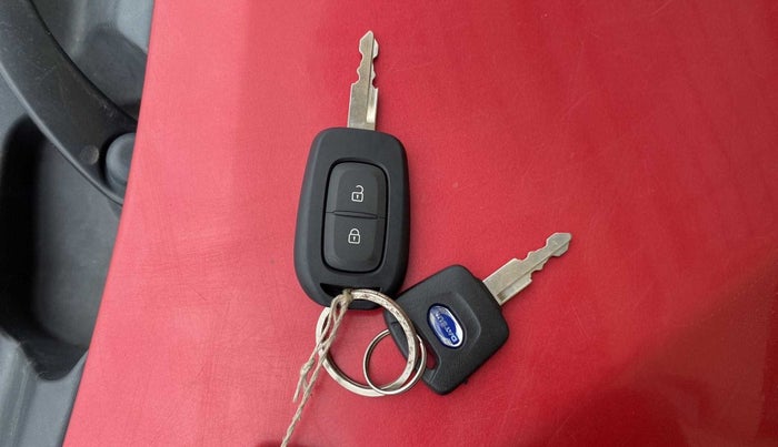 2017 Datsun Redi Go T (O), Petrol, Manual, 41,949 km, Key Close Up