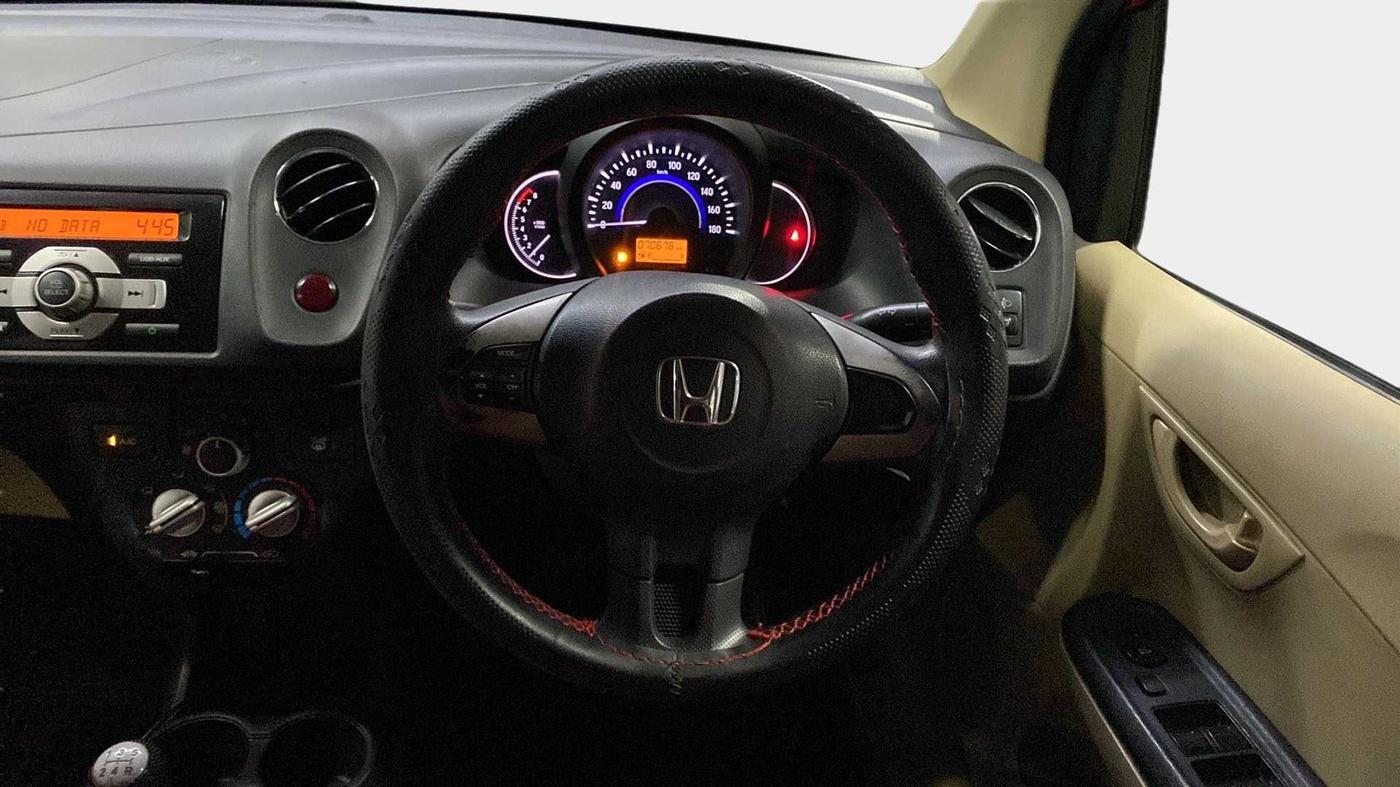 2016 Honda Brio S MT, Petrol, Manual, 70,680 km, Steering Wheel Close Up