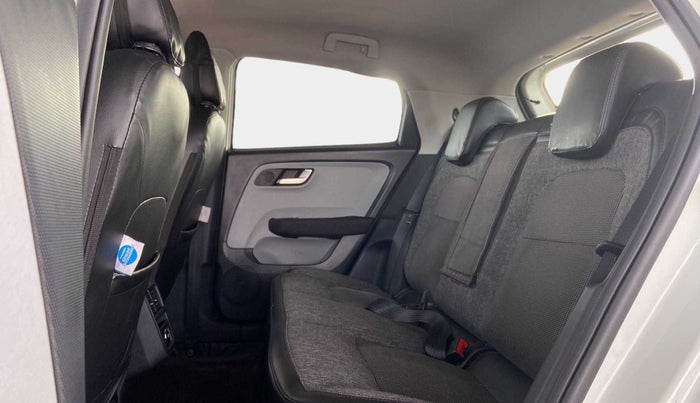 2020 Tata ALTROZ XZ PETROL, Petrol, Manual, 27,273 km, Right Side Rear Door Cabin