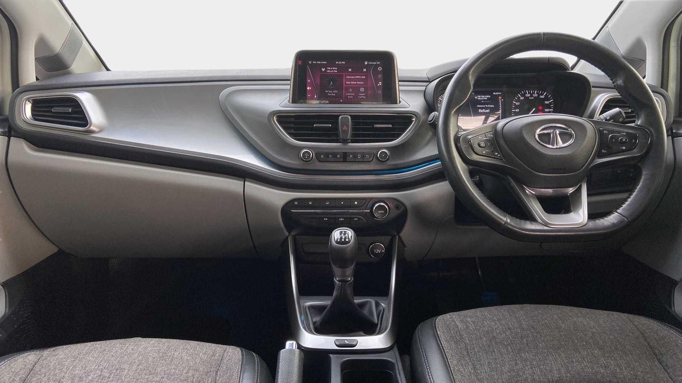 2020 Tata ALTROZ XZ PETROL, Petrol, Manual, 27,273 km, Dashboard