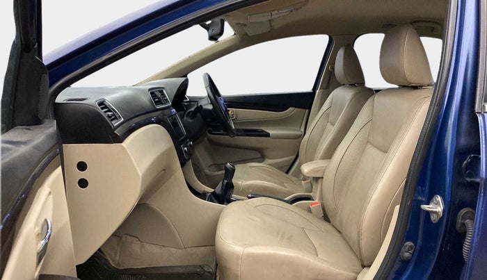 2017 Maruti Ciaz ALPHA 1.4 PETROL, Petrol, Manual, 60,227 km, Right Side Front Door Cabin