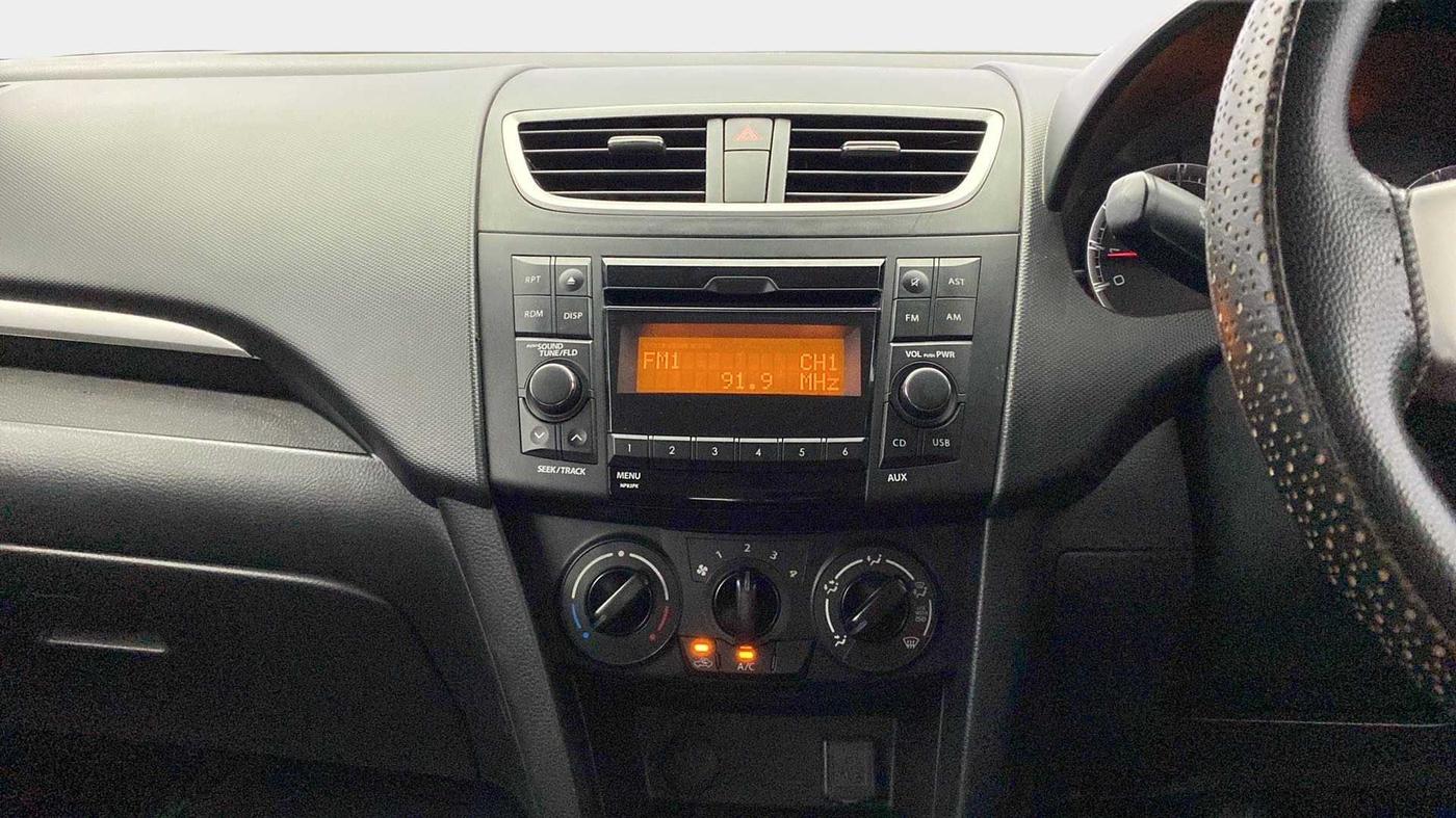 2015 Maruti Swift VXI, Petrol, Manual, 30,969 km, Air Conditioner