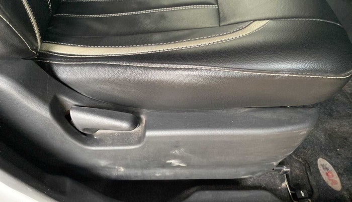 2013 Maruti Wagon R 1.0 LXI, Petrol, Manual, 16,591 km, Driver Side Adjustment Panel