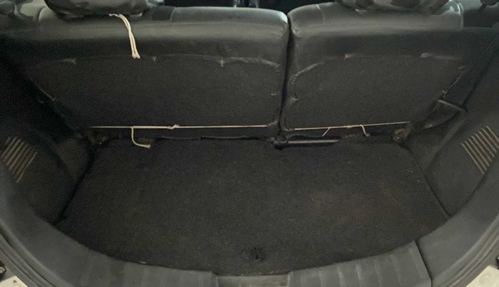 2013 Maruti Wagon R 1.0 LXI, Petrol, Manual, 16,591 km, Boot Inside