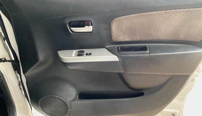 2013 Maruti Wagon R 1.0 LXI, Petrol, Manual, 16,591 km, Driver Side Door Panels Control