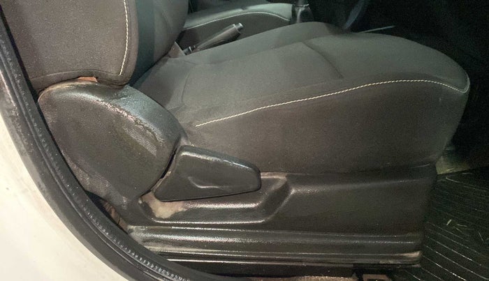 2020 Renault Kwid RXL, Petrol, Manual, 8,603 km, Driver Side Adjustment Panel