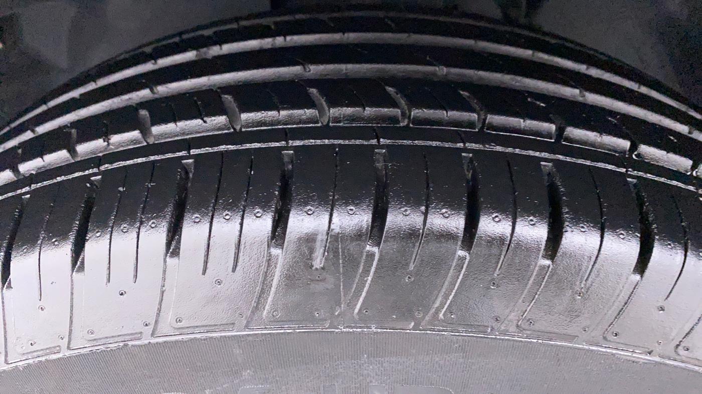 2021 Tata Harrier XZA, Diesel, Automatic, 12,746 km, Left Front Tyre Tread