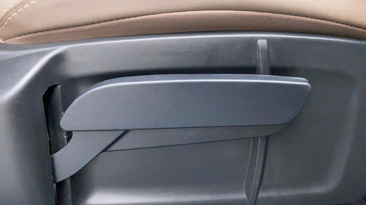 2021 Tata Harrier XZA, Diesel, Automatic, 12,746 km, Driver Side Adjustment Panel