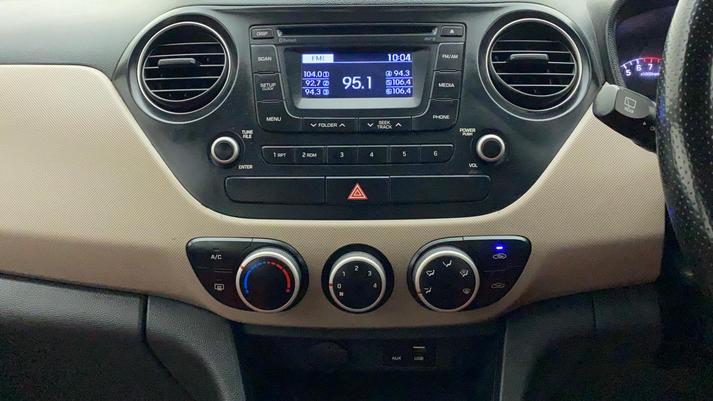 2016 Hyundai Grand i10 ASTA (O) 1.2 KAPPA VTVT, Petrol, Manual, 55,081 km, Air Conditioner