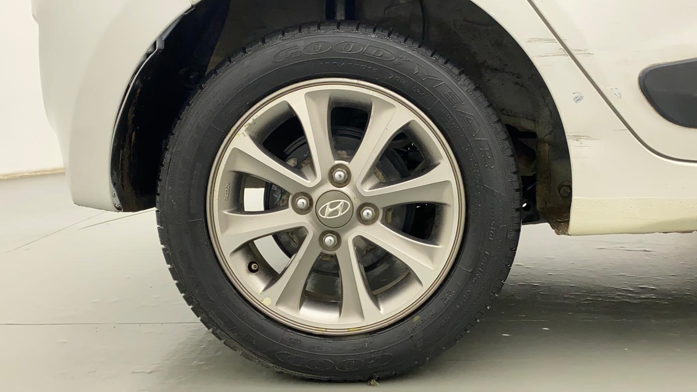 2016 Hyundai Grand i10 ASTA (O) 1.2 KAPPA VTVT, Petrol, Manual, 55,081 km, Right Rear Wheel