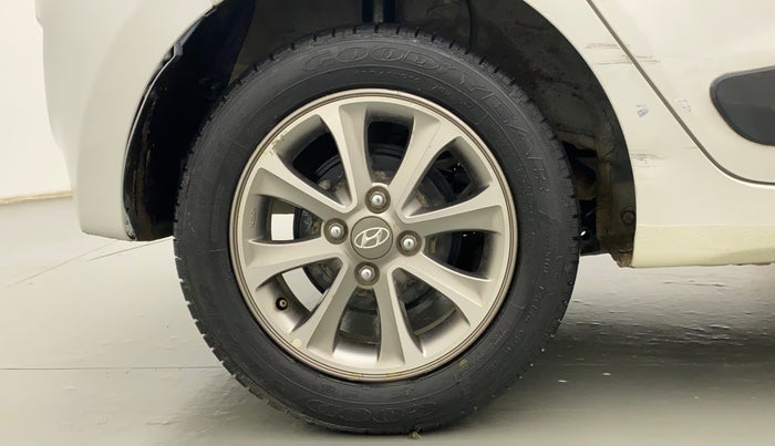 2016 Hyundai Grand i10 ASTA (O) 1.2 KAPPA VTVT, Petrol, Manual, 55,081 km, Right Rear Wheel