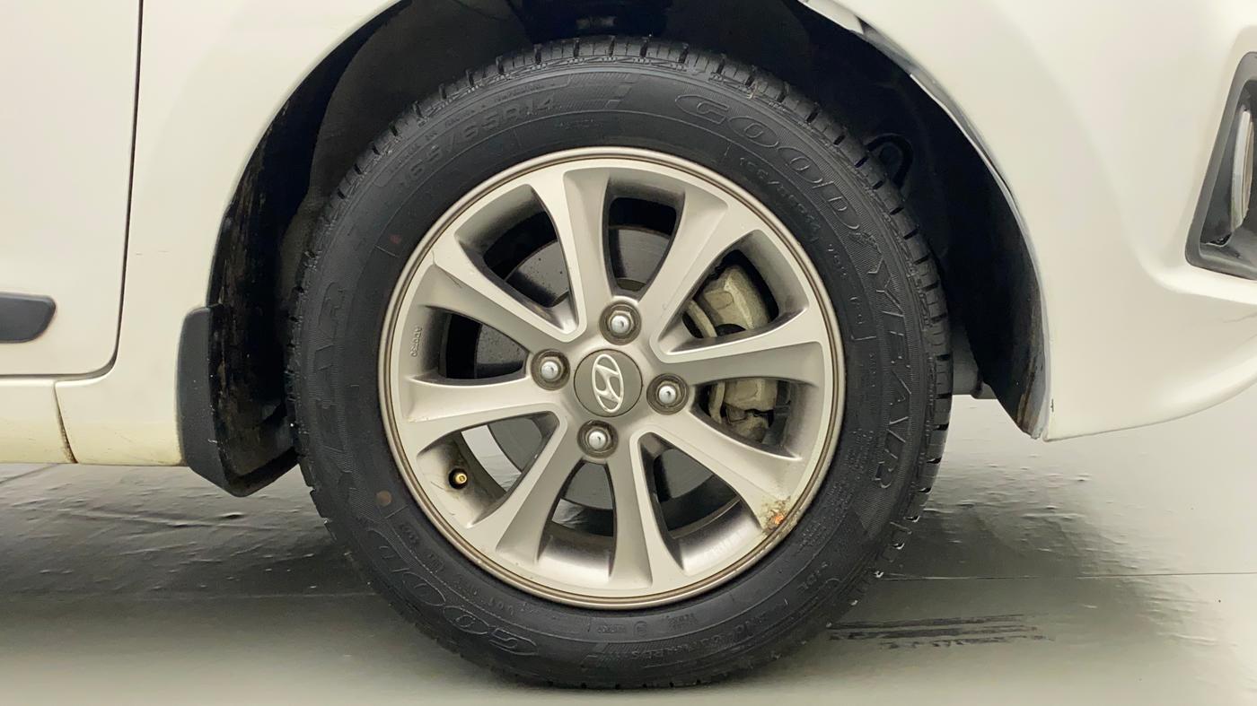 2016 Hyundai Grand i10 ASTA (O) 1.2 KAPPA VTVT, Petrol, Manual, 55,081 km, Right Front Wheel