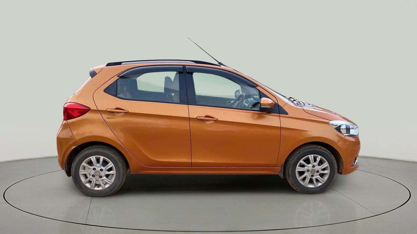 2018 Tata Tiago XZA PETROL, Petrol, Automatic, 42,238 km, Right Side View