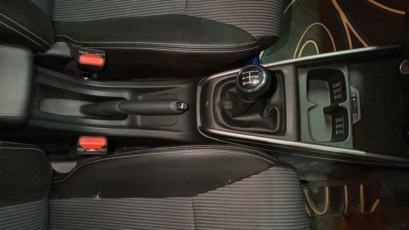 2023 Maruti XL6 ZETA CNG, CNG, Manual, 32,447 km, Gear Lever