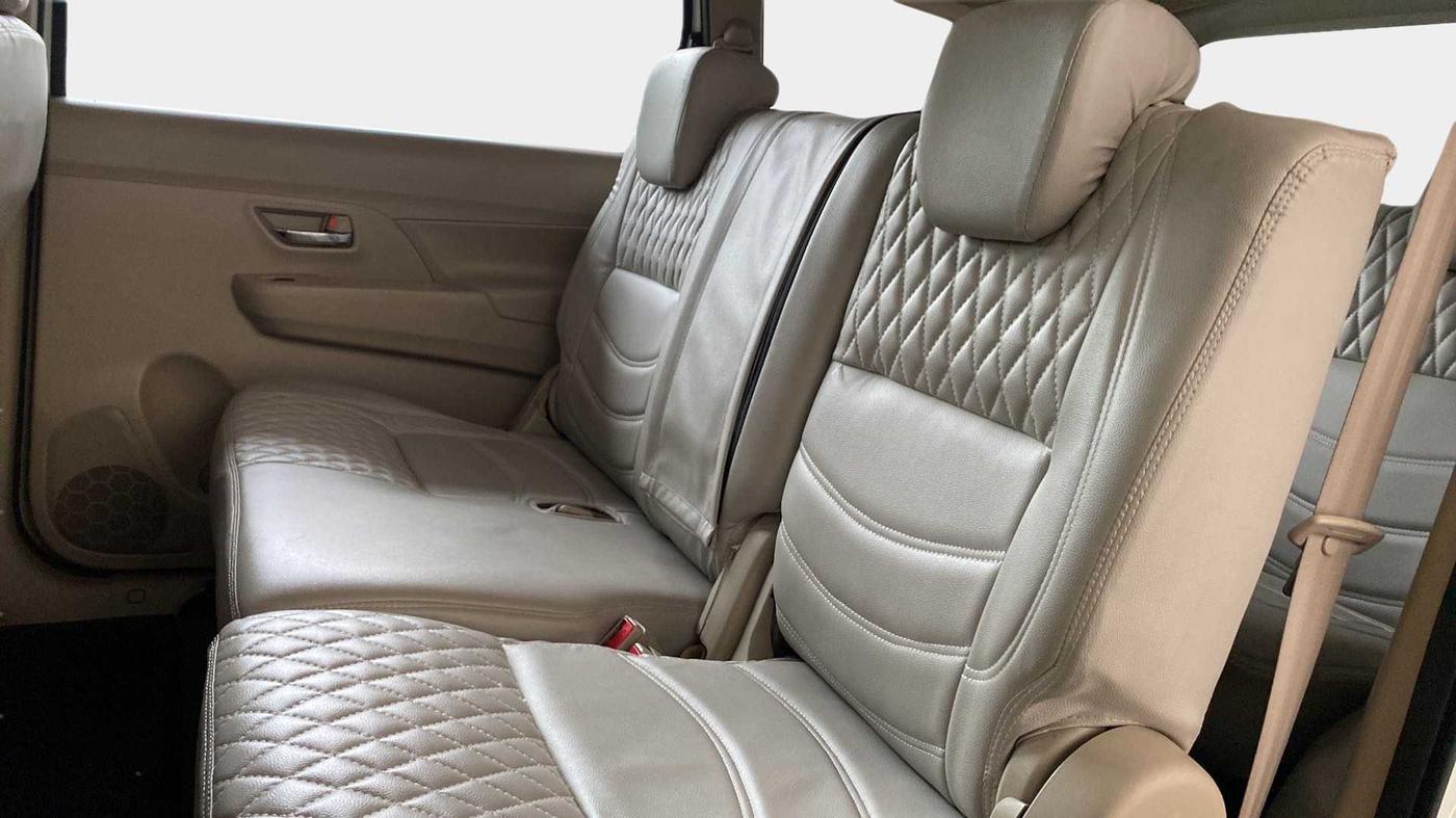 2021 Maruti Ertiga VXI SHVS, Petrol, Manual, 19,901 km, Right Side Rear Door Cabin