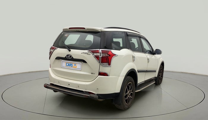 2019 Mahindra XUV500 W7, Diesel, Manual, 79,470 km, Right Back Diagonal