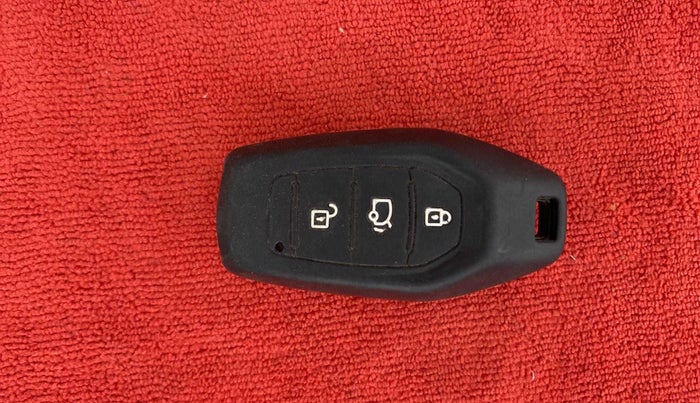 2019 Mahindra XUV500 W7, Diesel, Manual, 79,470 km, Key Close Up