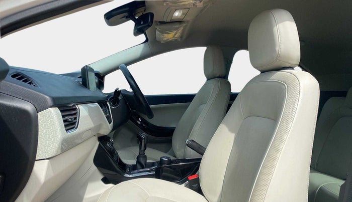 2022 Tata NEXON XZ PLUS (L), Petrol, Manual, 15,749 km, Right Side Front Door Cabin