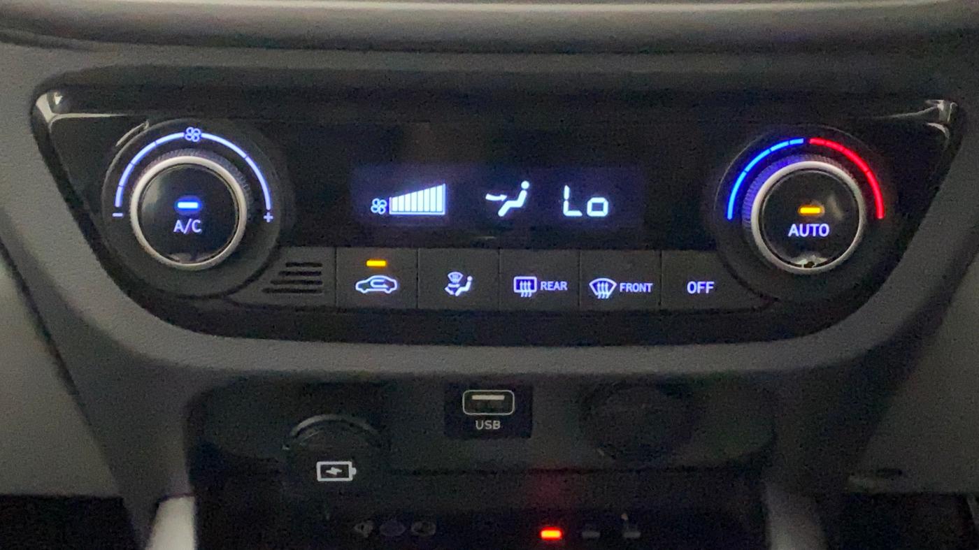 2022 Hyundai GRAND I10 NIOS ASTA 1.2 KAPPA VTVT, Petrol, Manual, 16,532 km, Automatic Climate Control