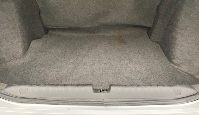 2022 Honda Amaze 1.2L I-VTEC VX CVT, Petrol, Automatic, 30,374 km, Boot Inside