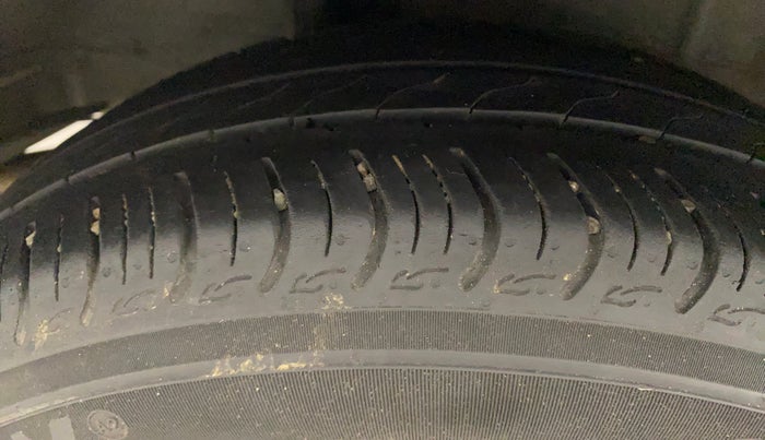 2022 Honda Amaze 1.2L I-VTEC VX CVT, Petrol, Automatic, 30,374 km, Right Rear Tyre Tread