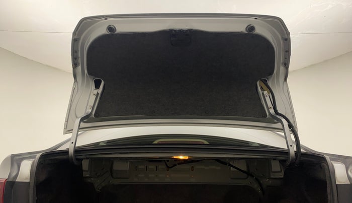 2022 Honda Amaze 1.2L I-VTEC VX CVT, Petrol, Automatic, 30,374 km, Boot Door Open