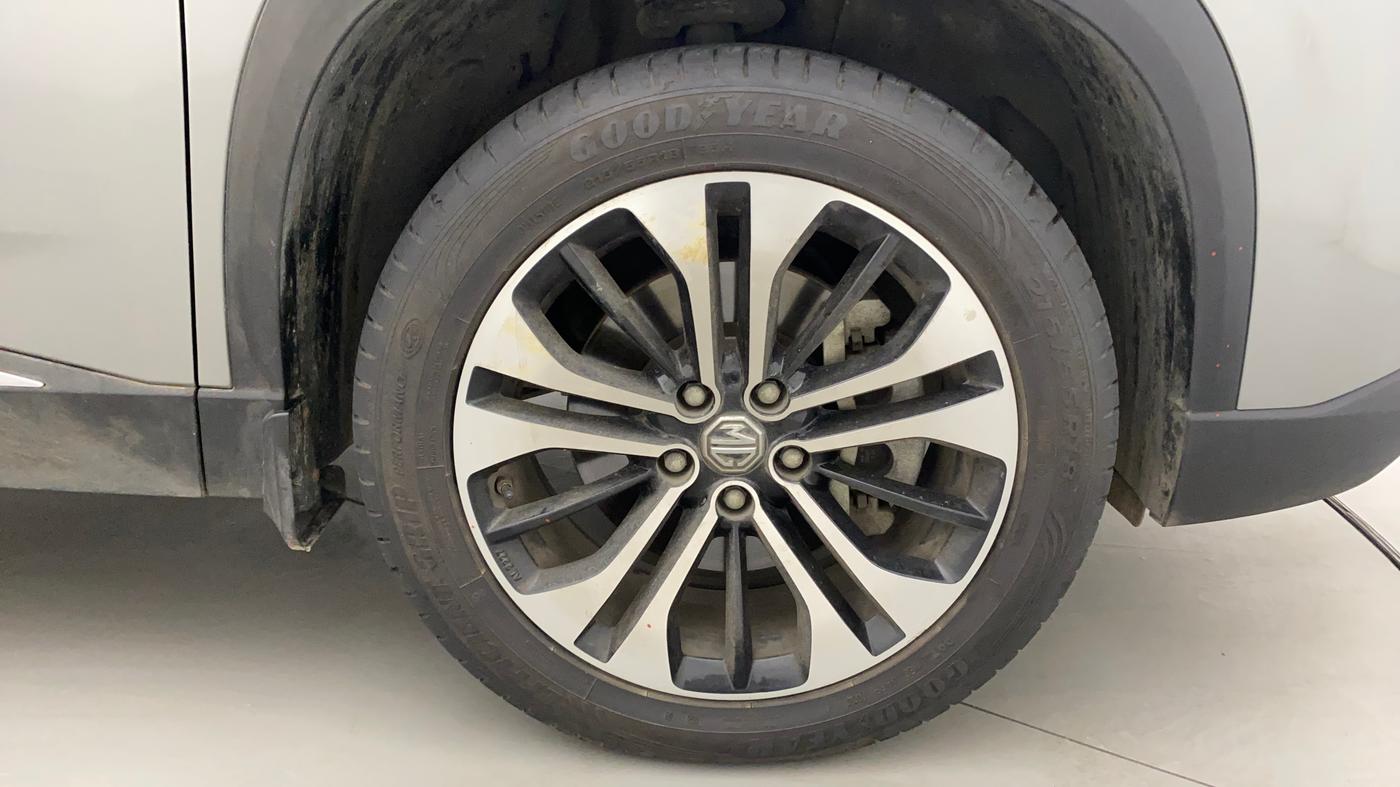 2021 MG HECTOR SHARP HYBRID 1.5 PETROL, Petrol, Manual, 24,351 km, Right Front Wheel