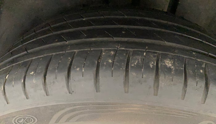 2021 MG HECTOR SHARP HYBRID 1.5 PETROL, Petrol, Manual, 24,351 km, Left Rear Tyre Tread