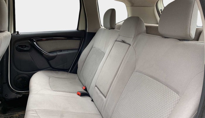 2015 Renault Duster 85 PS RXL DIESEL, Diesel, Manual, 1,09,411 km, Right Side Rear Door Cabin