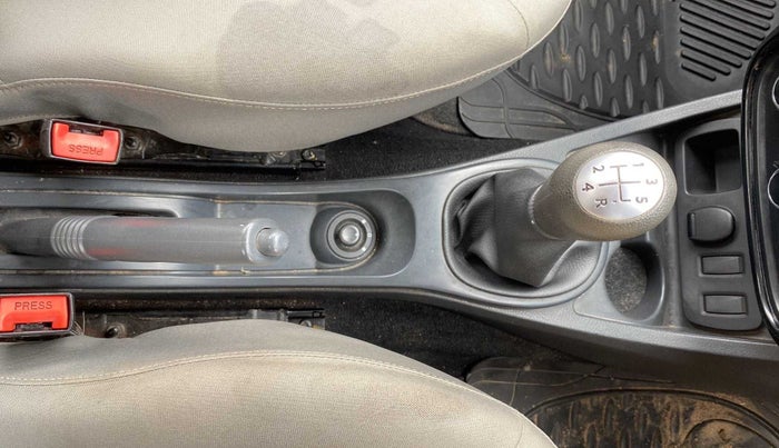 2015 Renault Duster 85 PS RXL DIESEL, Diesel, Manual, 1,09,411 km, Gear Lever