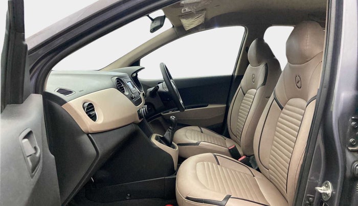 2018 Hyundai Xcent S 1.2, CNG, Manual, 90,327 km, Right Side Front Door Cabin