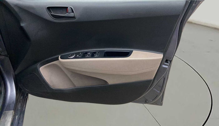 2018 Hyundai Xcent S 1.2, CNG, Manual, 90,327 km, Driver Side Door Panels Control
