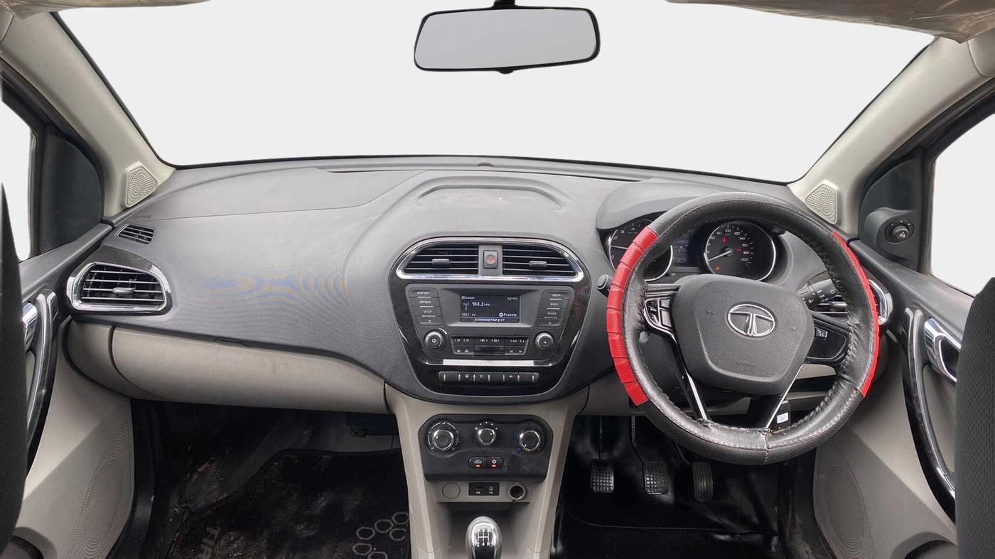 2018 Tata Tiago XZ PETROL, Petrol, Manual, 40,912 km, Dashboard