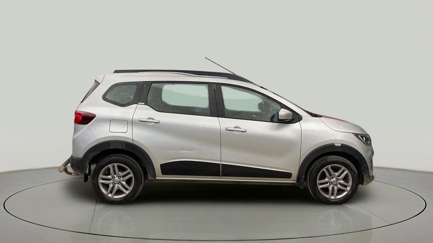 2020 Renault TRIBER RXZ, Petrol, Manual, 35,101 km, Right Side View