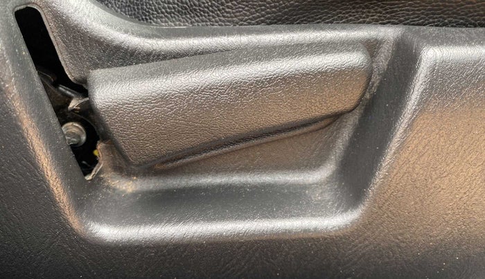 2021 Maruti Alto VXI PLUS, Petrol, Manual, 29,878 km, Driver Side Adjustment Panel