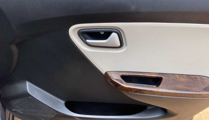 2021 Maruti Alto VXI PLUS, Petrol, Manual, 29,878 km, Driver Side Door Panels Control