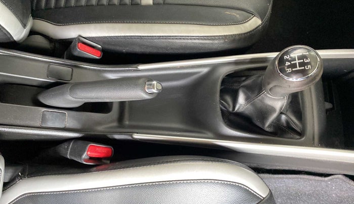 2017 Maruti Baleno DELTA PETROL 1.2, Petrol, Manual, 46,415 km, Gear Lever