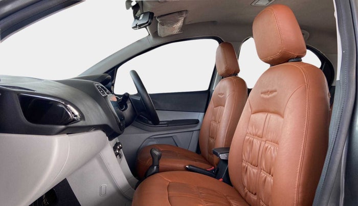 2021 Tata Tiago XT (O) PETROL, Petrol, Manual, 23,976 km, Right Side Front Door Cabin