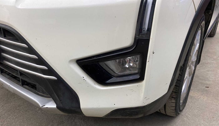 2020 Mahindra XUV300 W8 1.5 DIESEL AMT, Diesel, Automatic, 64,788 km, Front bumper - Minor scratches