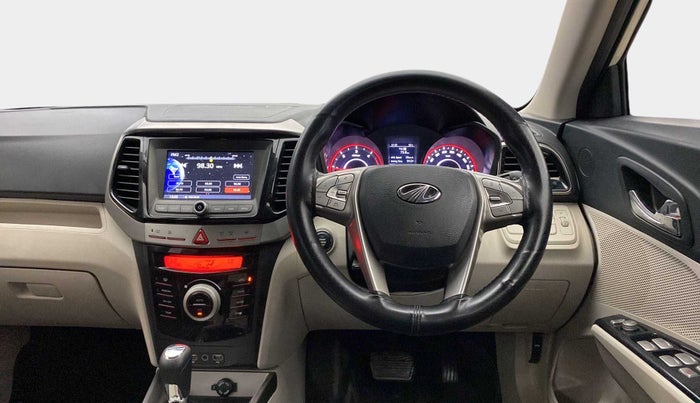 2020 Mahindra XUV300 W8 1.5 DIESEL AMT, Diesel, Automatic, 64,788 km, Steering Wheel Close Up