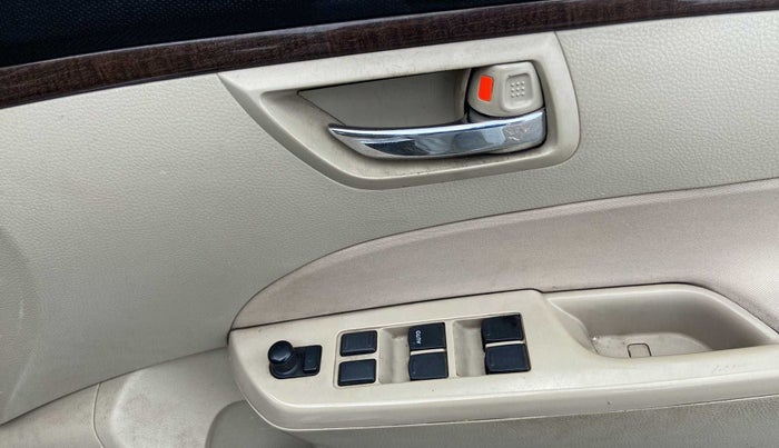 2016 Maruti Swift Dzire VXI, CNG, Manual, 1,20,583 km, Driver Side Door Panels Control