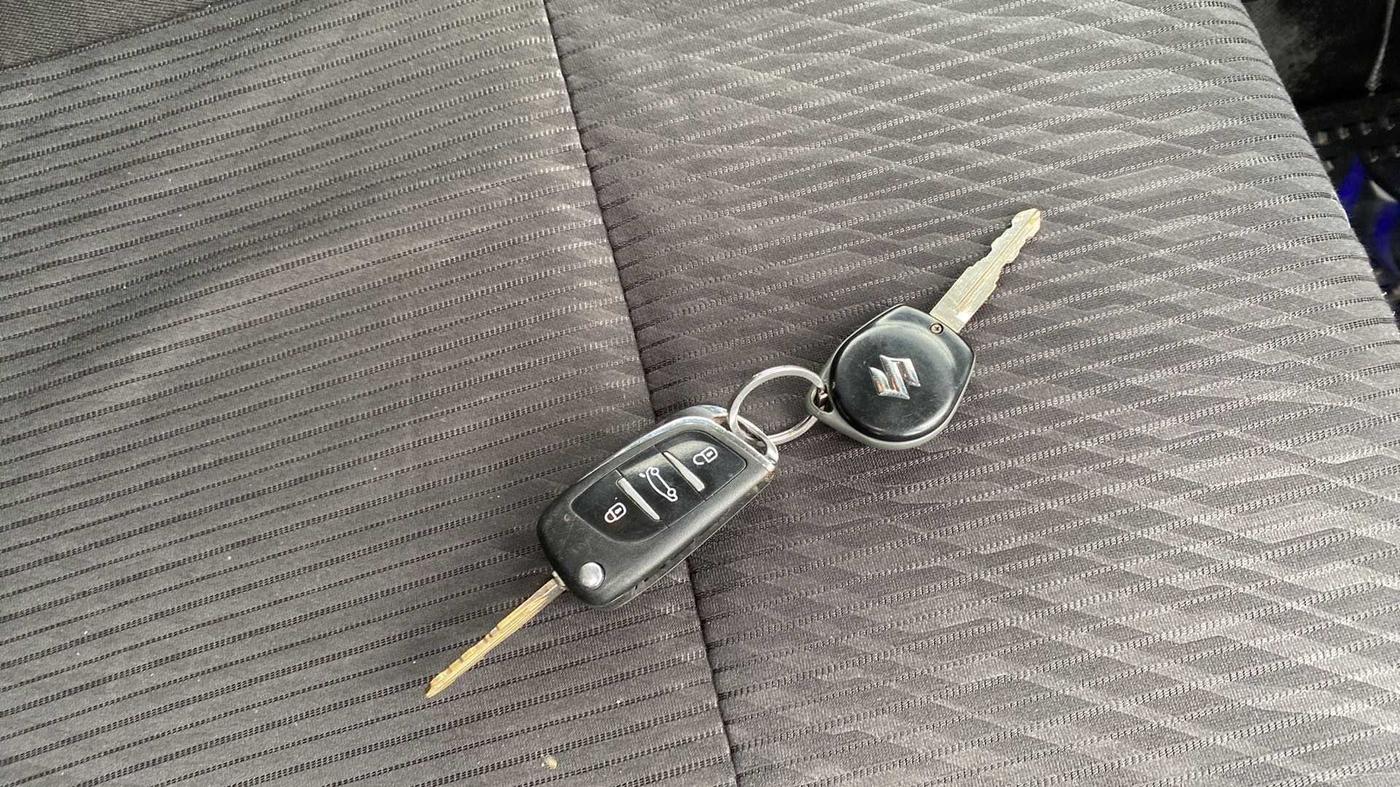 2016 Maruti Swift VXI, Petrol, Manual, 62,592 km, Key Close Up