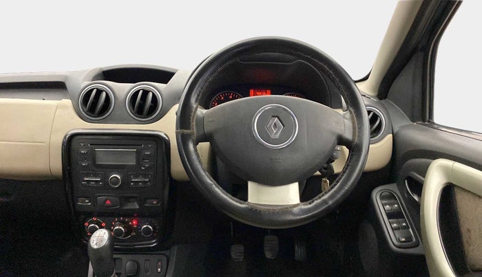 2013 Renault Duster RXL PETROL, Petrol, Manual, 77,978 km, Steering Wheel Close Up