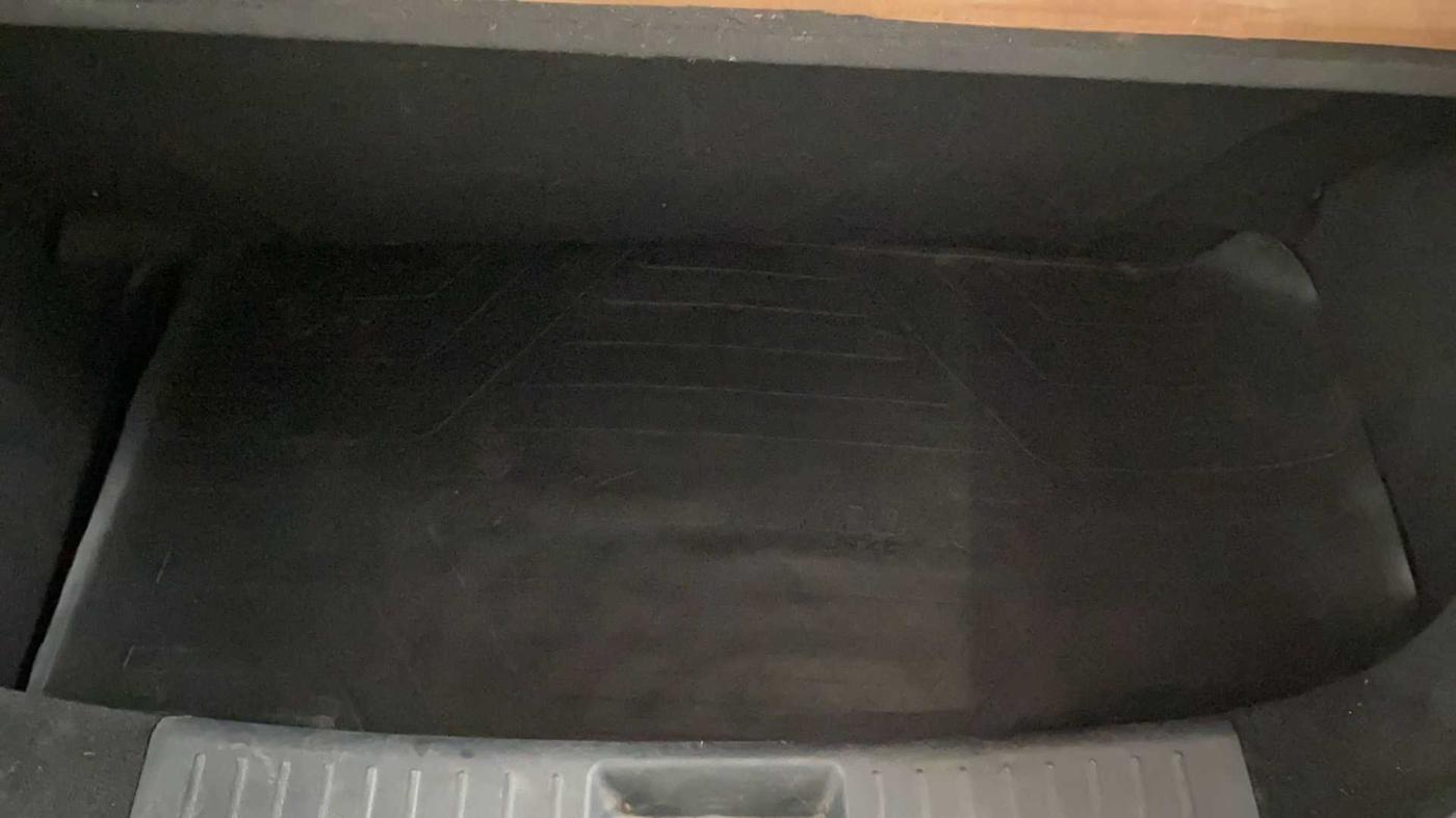 2018 Mahindra KUV 100 NXT K2 P 6 STR, Petrol, Manual, 18,276 km, Boot Inside
