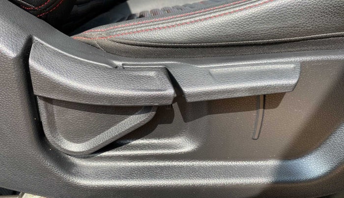 2020 KIA SONET GTX PLUS 1.0 DCT, Petrol, Automatic, 36,244 km, Driver Side Adjustment Panel