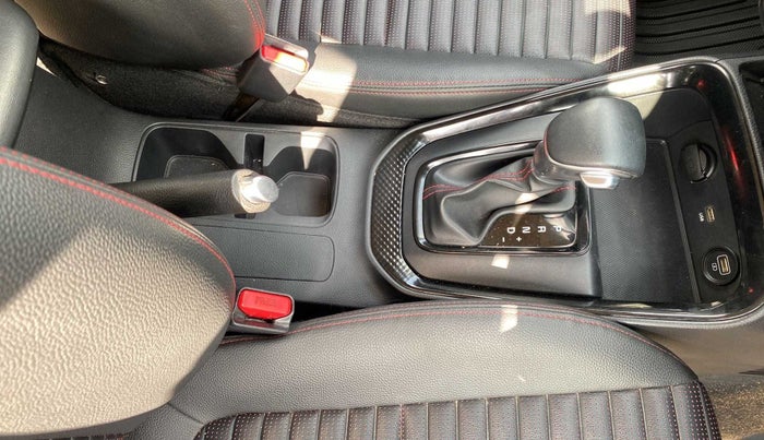 2020 KIA SONET GTX PLUS 1.0 DCT, Petrol, Automatic, 36,244 km, Gear Lever