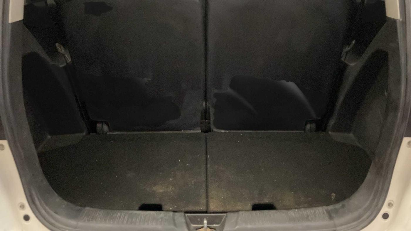 2019 Maruti XL6 ZETA AT, Petrol, Automatic, 62,495 km, Boot Inside