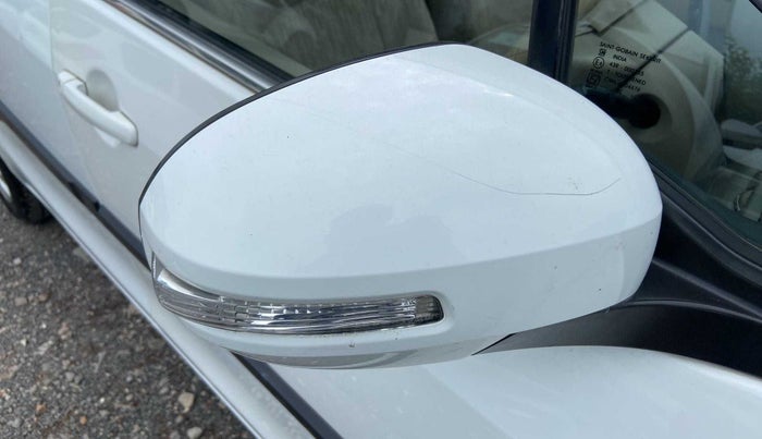 2015 Maruti Ertiga VDI, Diesel, Manual, 89,567 km, Right rear-view mirror - Mirror motor not working