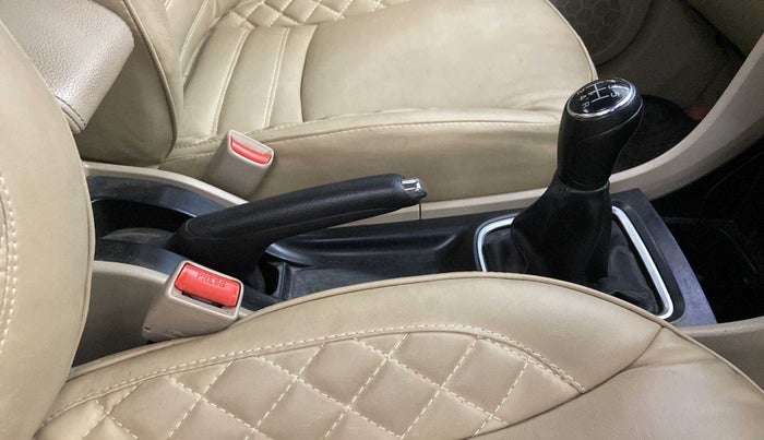 2022 Maruti Ciaz ZETA 1.5 SHVS MT PETROL, Petrol, Manual, 35,946 km, Gear Lever