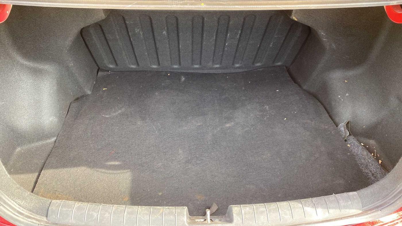 2015 Hyundai Xcent S 1.2, CNG, Manual, 25,539 km, Boot Inside